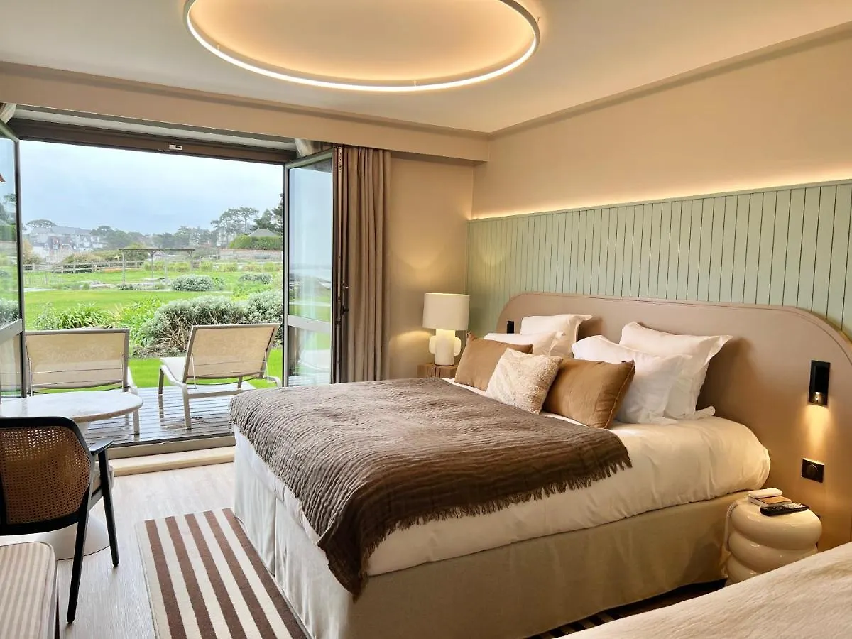 Emeria Dinard Thalasso Spa 4*,  Frankreich