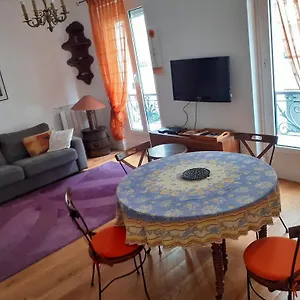 Apartment Petroff